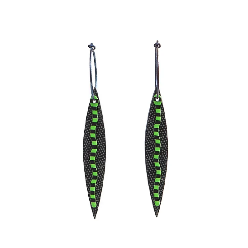 Ladies Earrings with Heart Shine-Lene Lundberg Narrow Double Black/Green Leaf Earrings