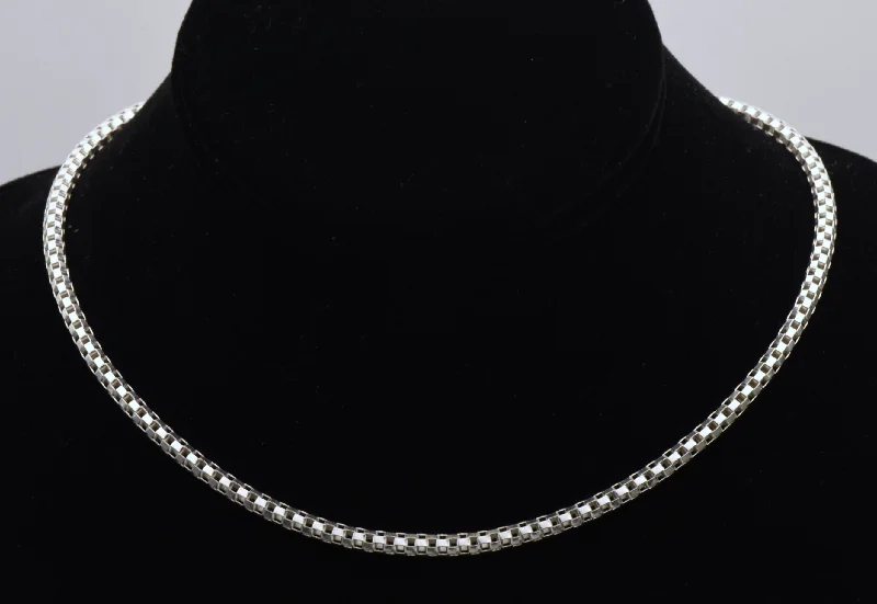 Perfect balance necklaces -Vintage Italian Sterling Silver Rounded Box Link Chain Necklace - 16" BROKEN CLASP