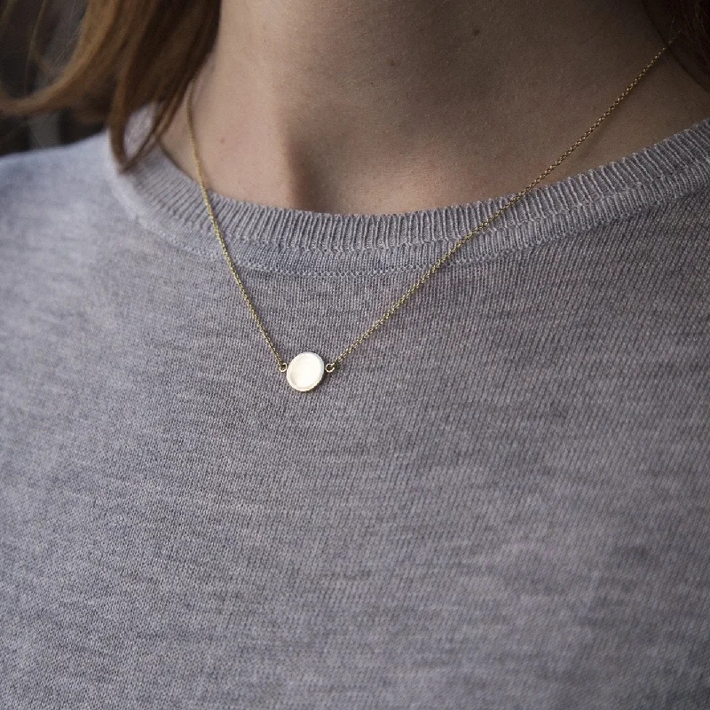 Soft whisper necklaces -Gold Disc Necklace II