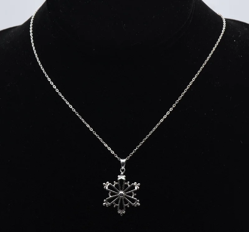 Forest leaf necklaces -Vintage Sterling Silver Snowflake Pendant Chain Necklace - 18"