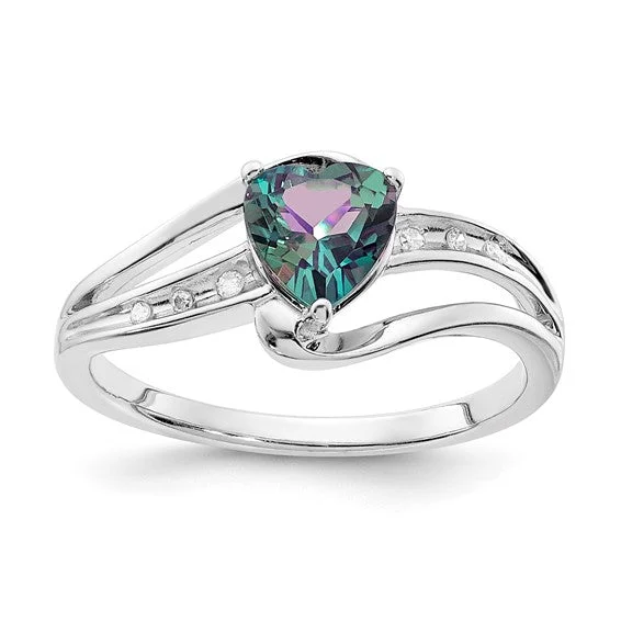 Ladies Rings for Sister Shine-Sterling Silver 6mm Gemstone Heart And Diamond Rings