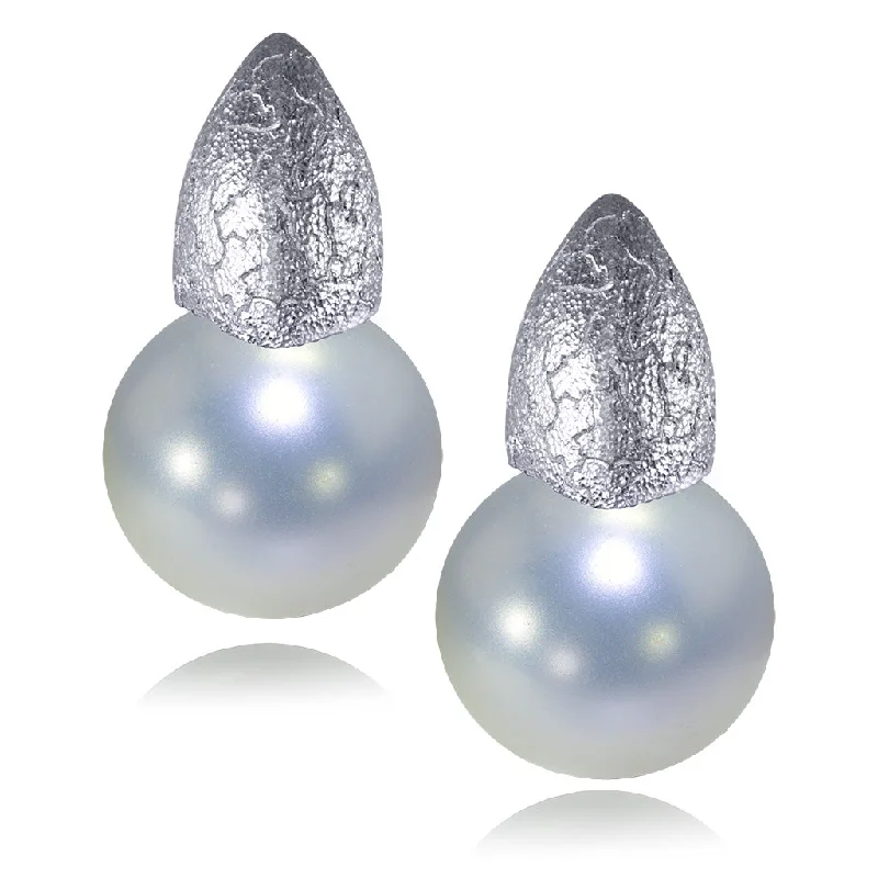 Ladies Earrings for Special Spark-Gold Earrings with White Pearls