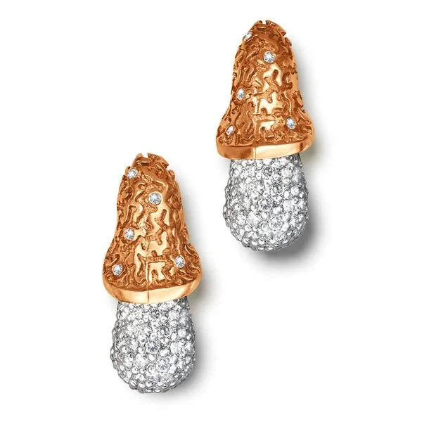 Ladies Earrings for Grandma Spark-Gold Acorn Stud Earrings with Diamonds