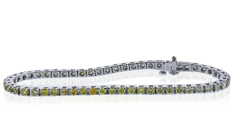 Ladies deco flair bracelets -18KT WHITE GOLD 4.08CTW DIAMOND TENNIS BRACELET