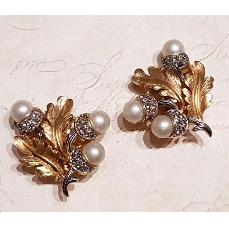 Ladies Earrings Budget Spark-Trifari Vintage Pearl Earrings Clip On Leaf Acorn Gold Crystal