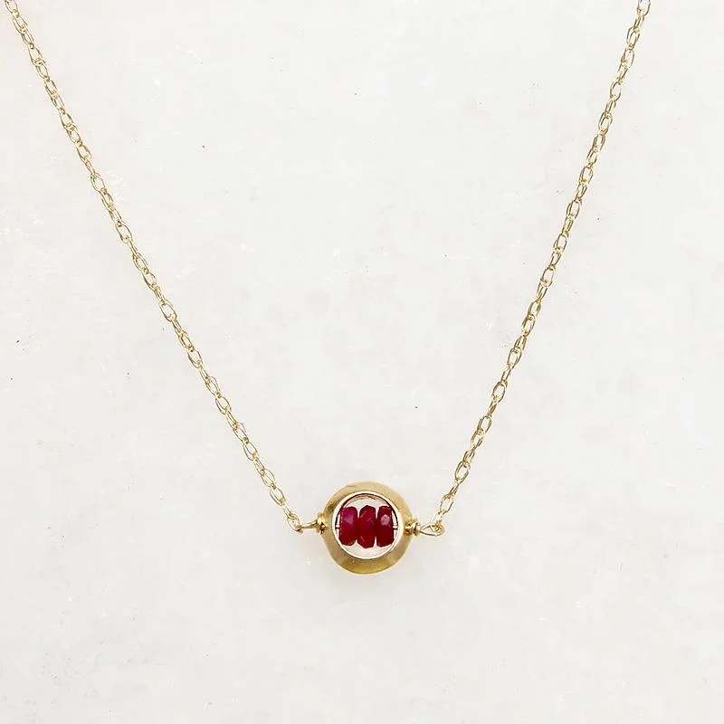 Nostalgic retro necklaces -Scarlet Ruby Beads in Gold "O" Necklace by brunet