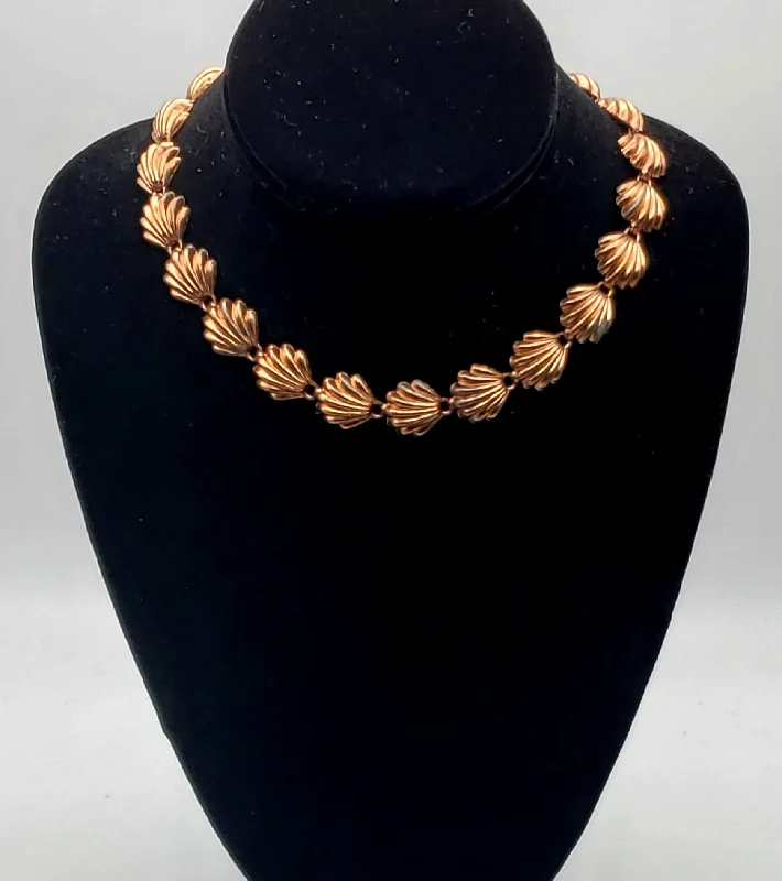 Country grace necklaces -Vintage Copper Shell Link Necklace - 15.5"