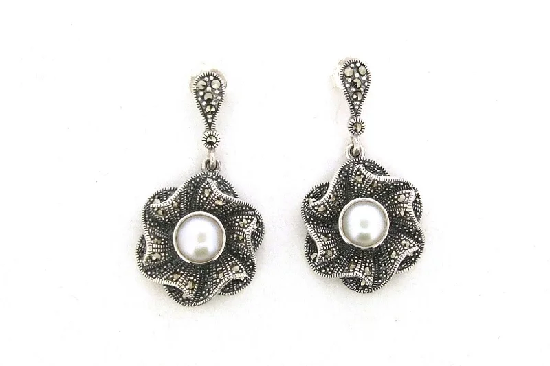 Ladies Earrings for Mom Spark-Silver Freshwater Pearl Ripple Earrings