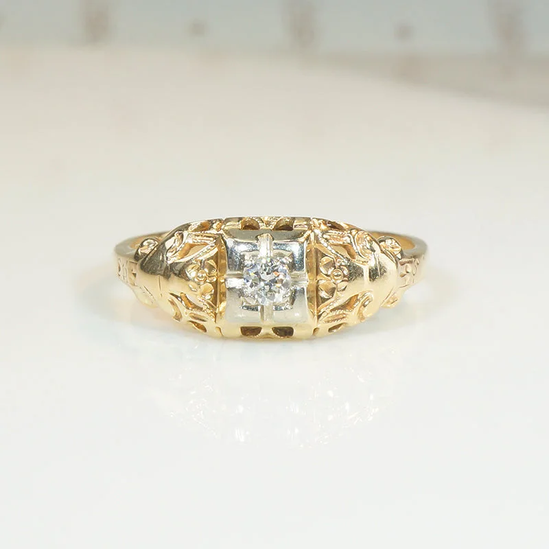 Ladies Engagement Rings Delicate Shine-Flowers & Diamond 1930s Two-Tone Gold Engagement Ring